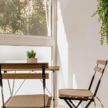 Central 1Br Oasis, Fast Fiber Wifi, Free Parking, Free Netflix With Shelter Haifa Exterior foto